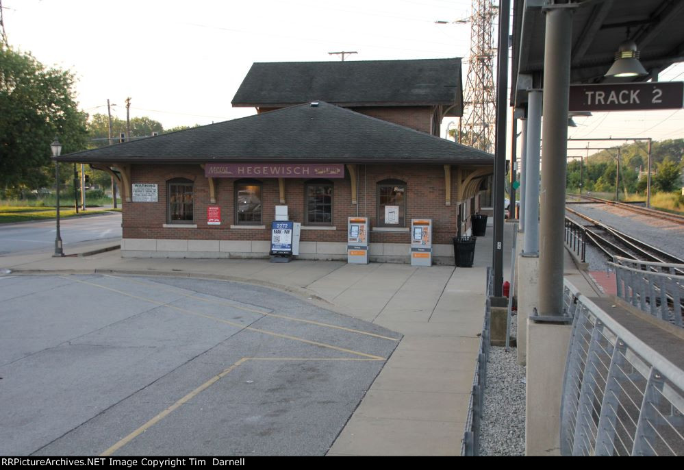 Hegewisch station building